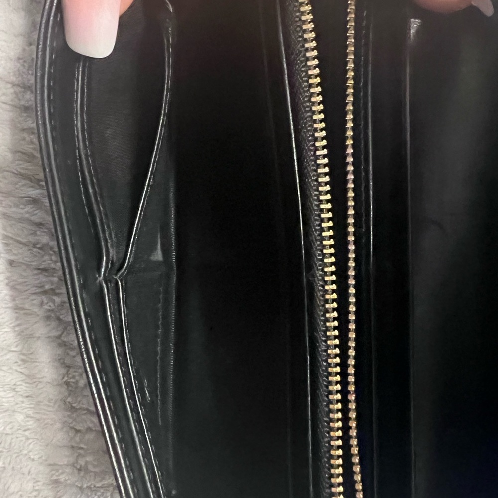 Burberry Ladies Wallet - Picture 5 of 6